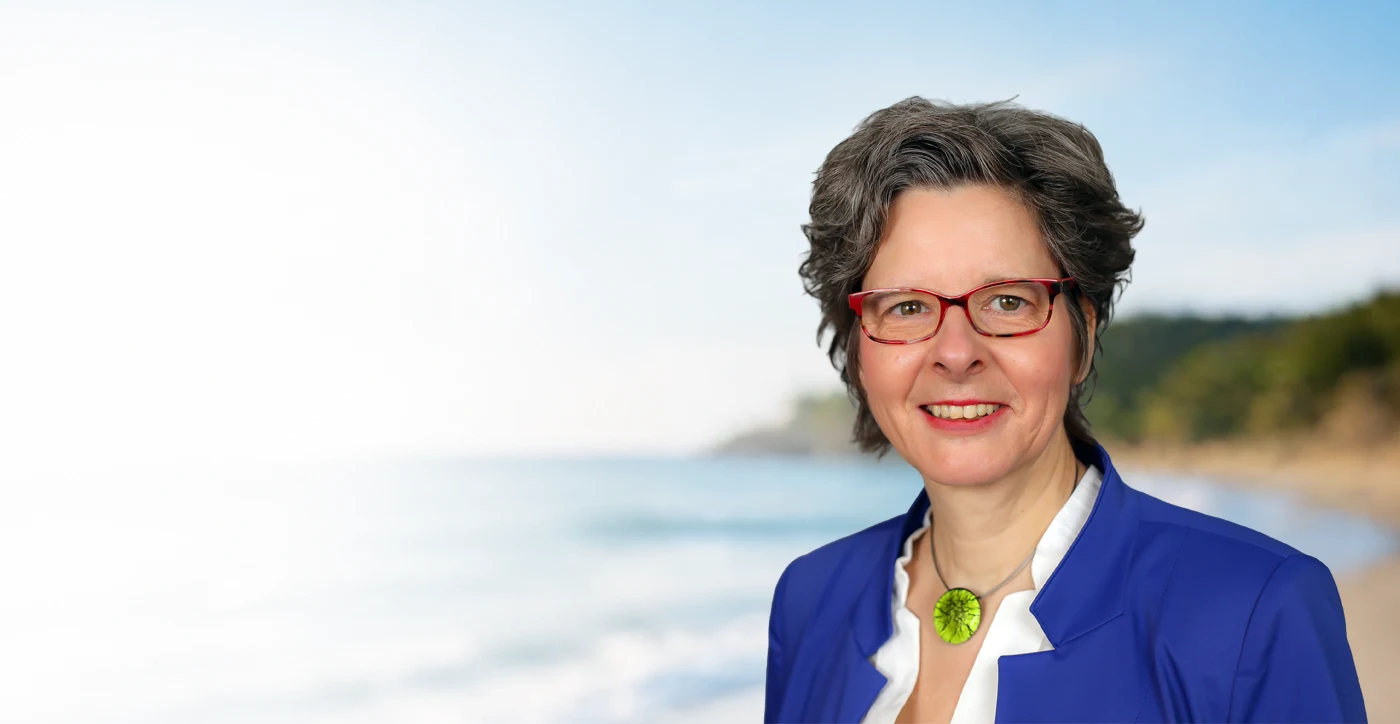 Dr. Sabine Räker-Oese